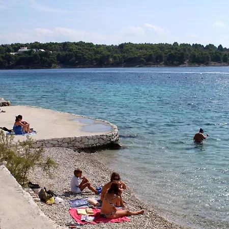 With A Swimming Pool Milna, Brac - 22122 Apartment