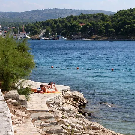 アパート Family-friendly With Swimming Pool Milna, Brac - 22122 *