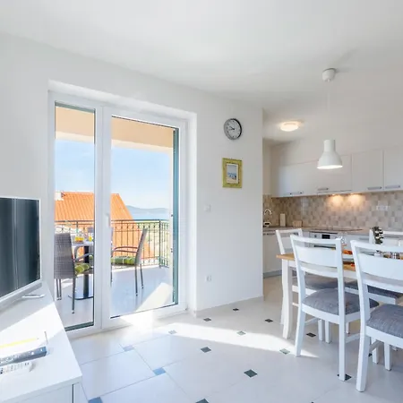 With A Swimming Pool Milna, Brac - 22122 Apartment Milna (Brac)