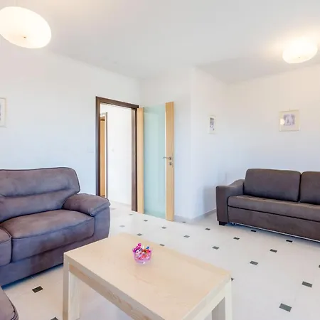 Apartment With A Swimming Pool Milna, Brac - 22122 Milna (Brac)
