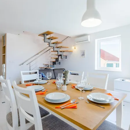 アパート Family-friendly With Swimming Pool Milna, Brac - 22122 *