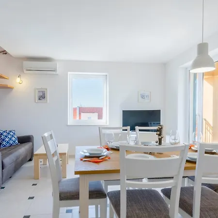 With A Swimming Pool Milna, Brac - 22122 Apartment Milna (Brac)