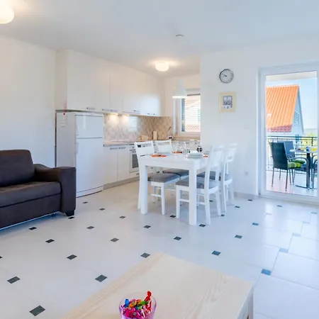 With A Swimming Pool Milna, Brac - 22122 Apartment Milna (Brac)