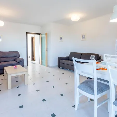 アパート Family-friendly With Swimming Pool Milna, Brac - 22122 *